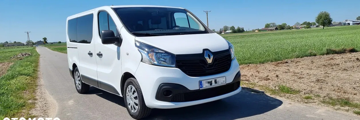 mazowieckie Renault Trafic cena 78000 przebieg: 185325, rok produkcji 2018 z Żelechów